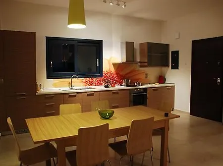 Sugar And Almond - Luxury Apartman Ájosz Sztéfanosz