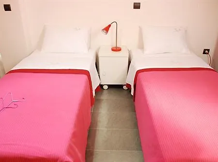 Sugar And Almond Hotel 4*